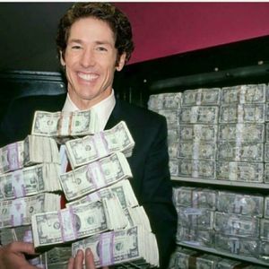 Meet your Posher, Aaron